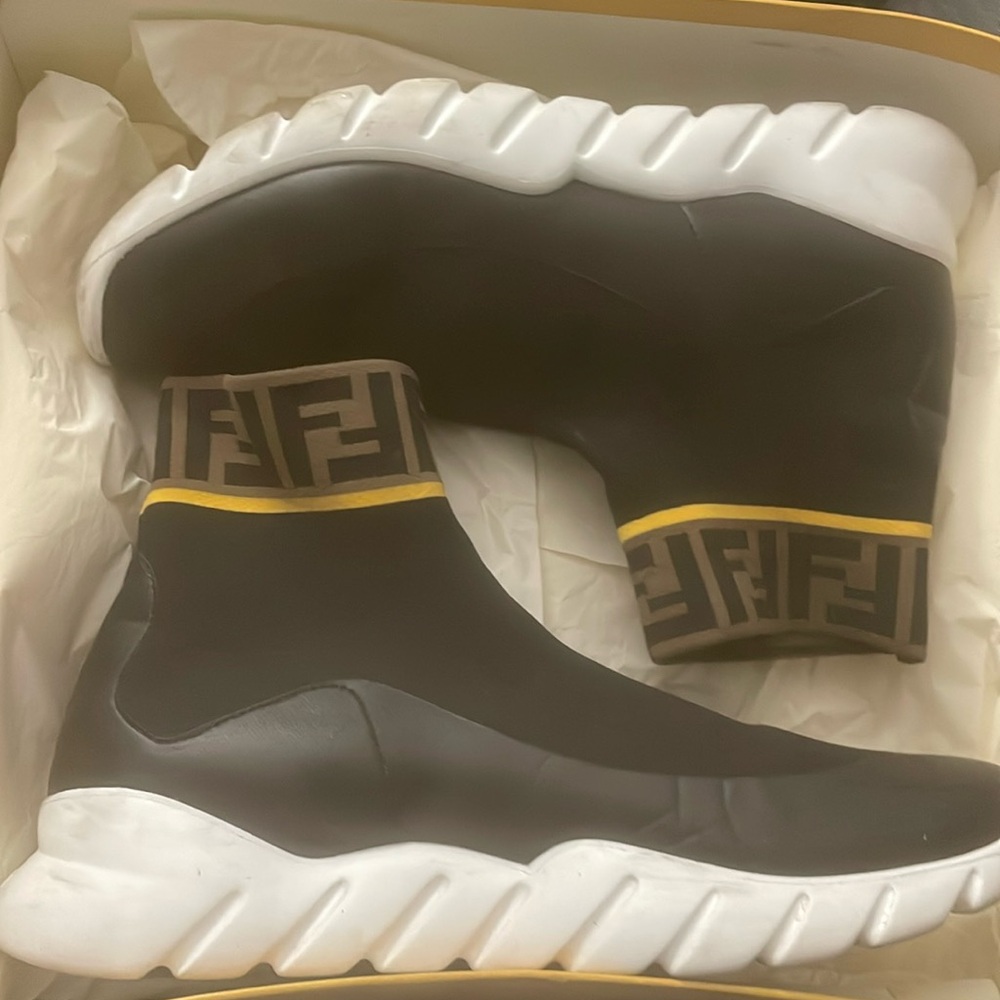 Men’s Fendi Sneaker